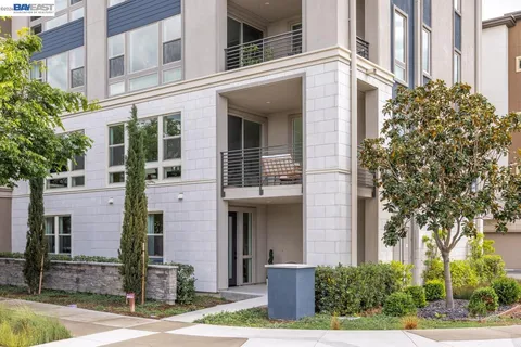 $1,598,888 | 5700 Central Parkway, Unit 202, Dublin, CA 94568
