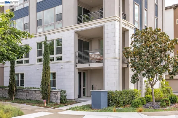 $1,598,888 | 5700 Central Parkway, Unit 202, Dublin, CA 94568