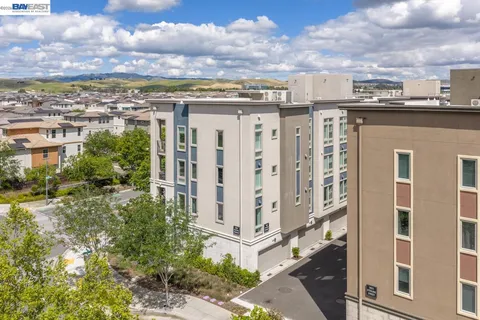 $1,598,888 | 5700 Central Parkway, Unit 202, Dublin, CA 94568
