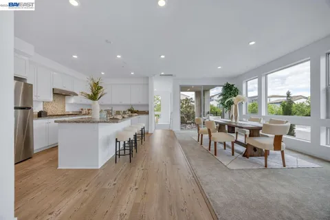$1,598,888 | 5700 Central Parkway, Unit 202, Dublin, CA 94568