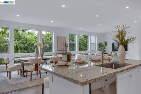 $1,598,888 | 5700 Central Parkway, Unit 202, Dublin, CA 94568