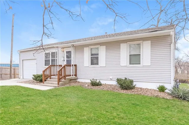 $1,699 | 18003 East 12th Street North, Independence, MO 64056