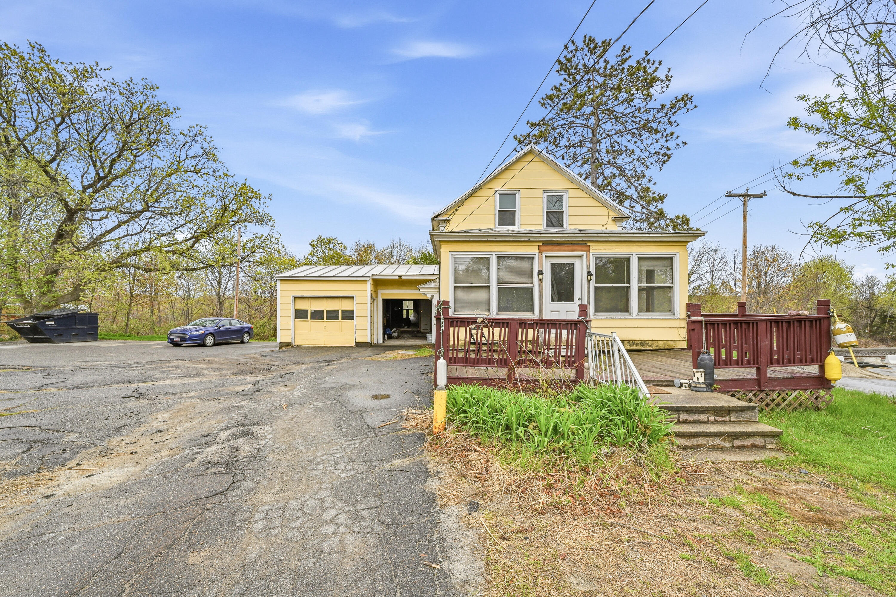 16 Main Street Fairfield, ME 04937 - Photo 1 of 20 99-5L3ESMJ-LP-102
