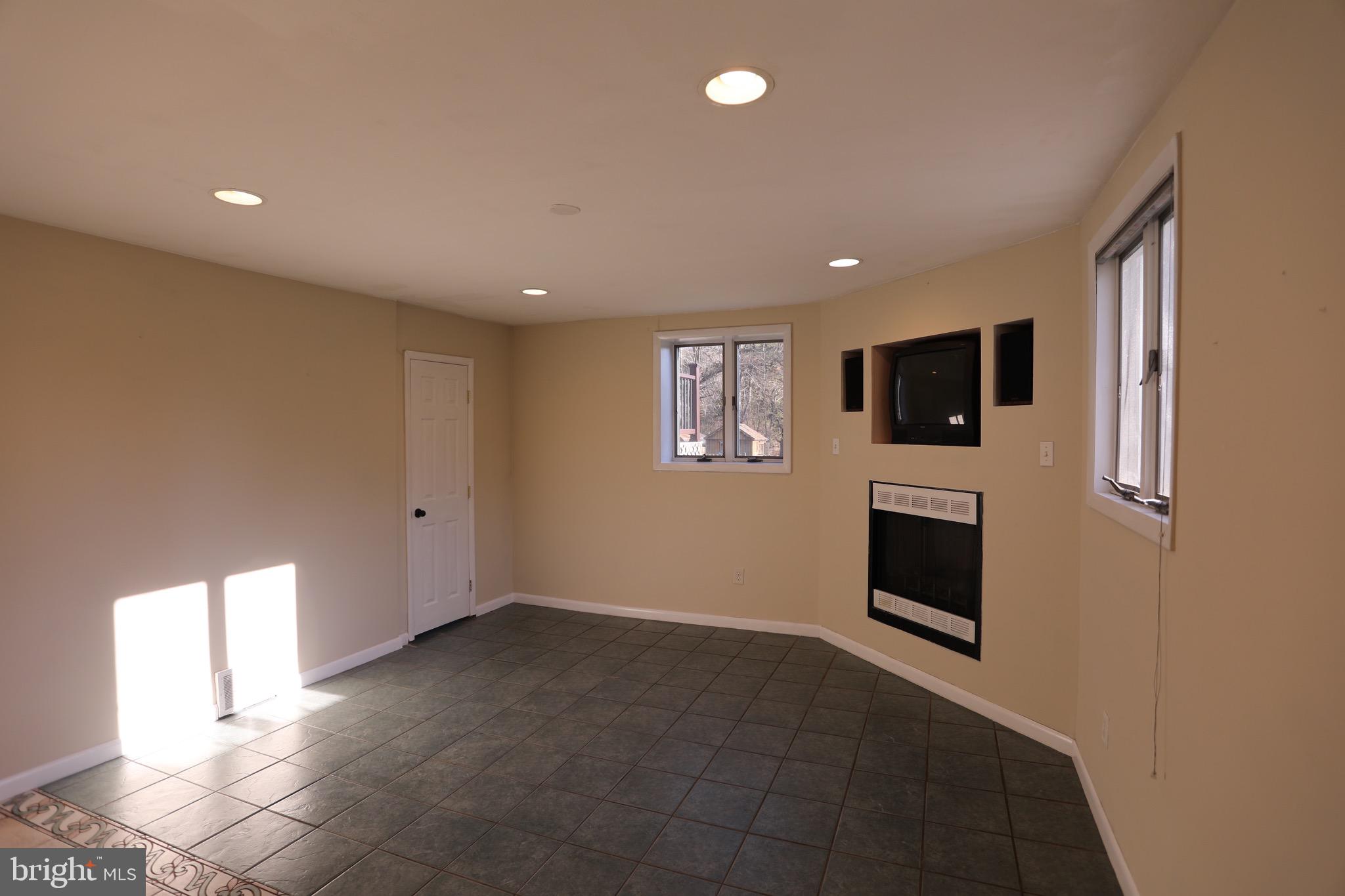 1443 Valley Forge Road Wayne, PA 19087 - Photo 16 of 42