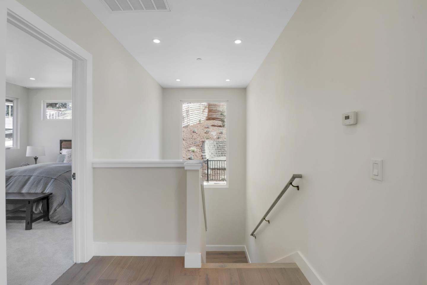428 San Pablo Terrace Pacifica, CA 94044 - Photo 24 of 43 a view of entryway and hall