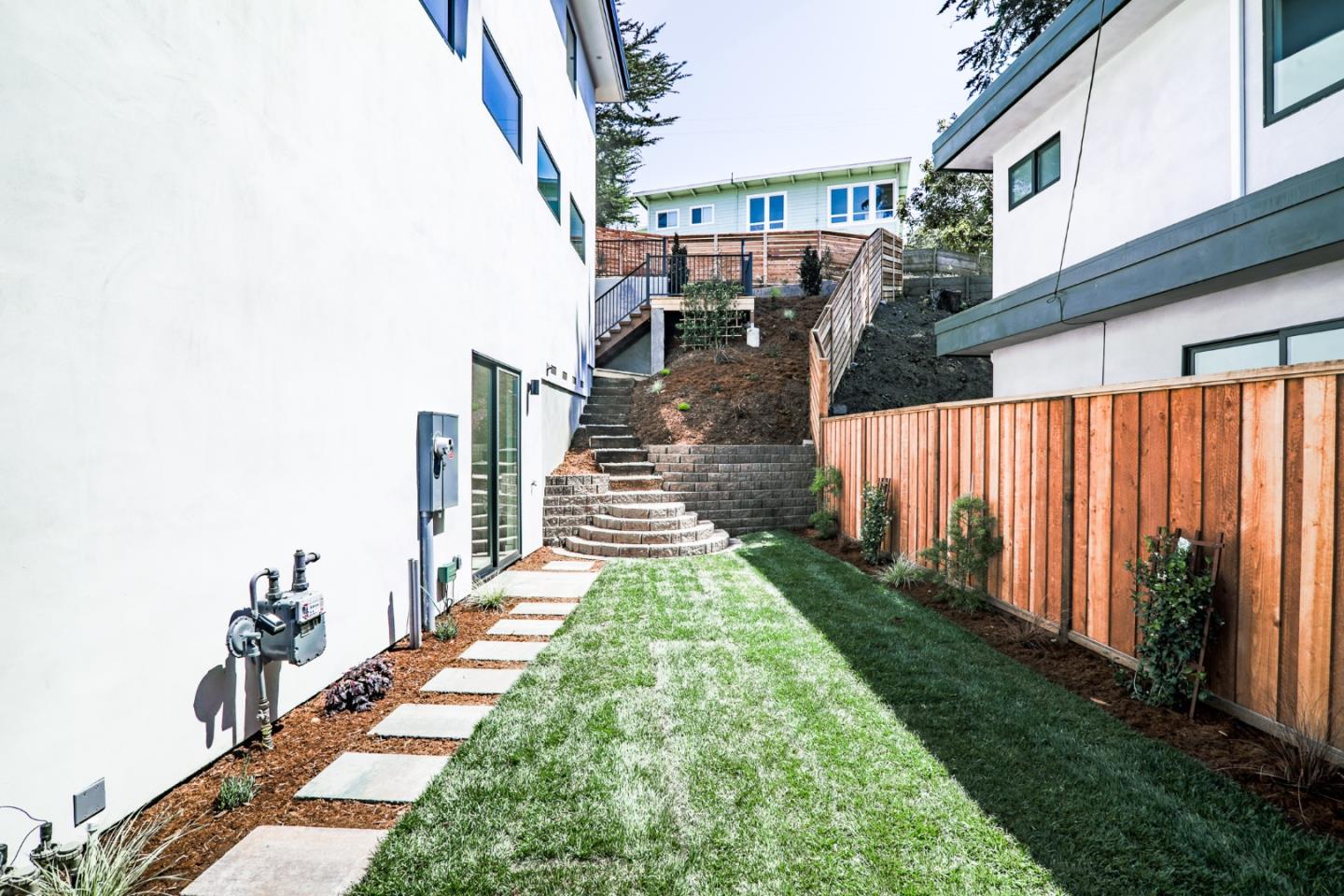 428 San Pablo Terrace Pacifica, CA 94044 - Photo 37 of 43 a view of a backyard with pathway