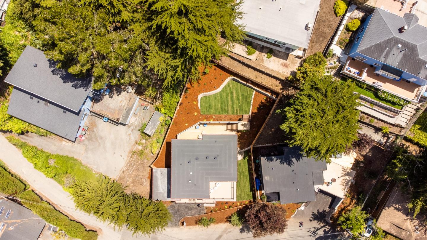 428 San Pablo Terrace Pacifica, CA 94044 - Photo 41 of 43 a backyard of a house