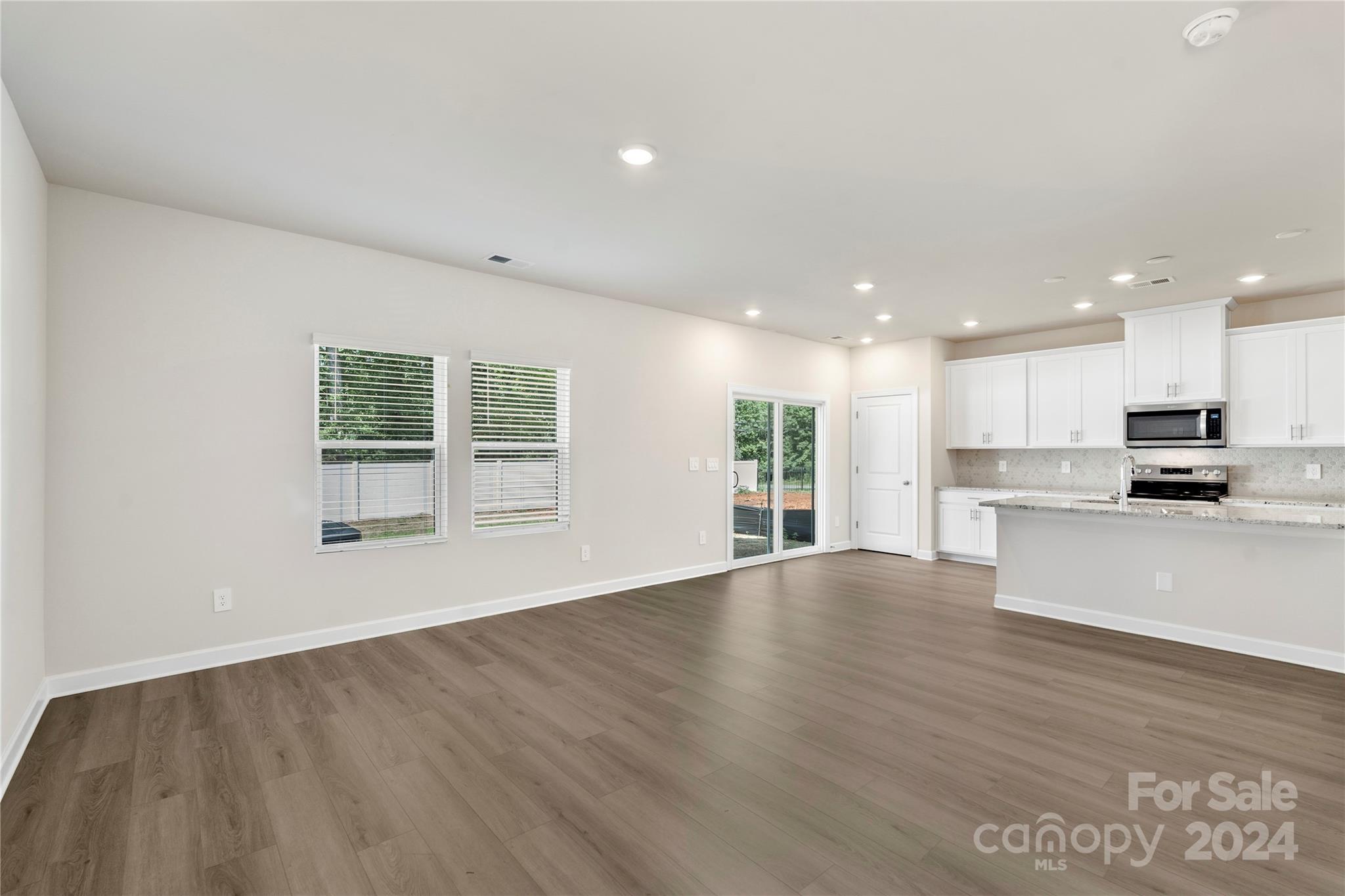 3008 Summit Oaks Road Charlotte, NC 28269 - Photo 12 of 44