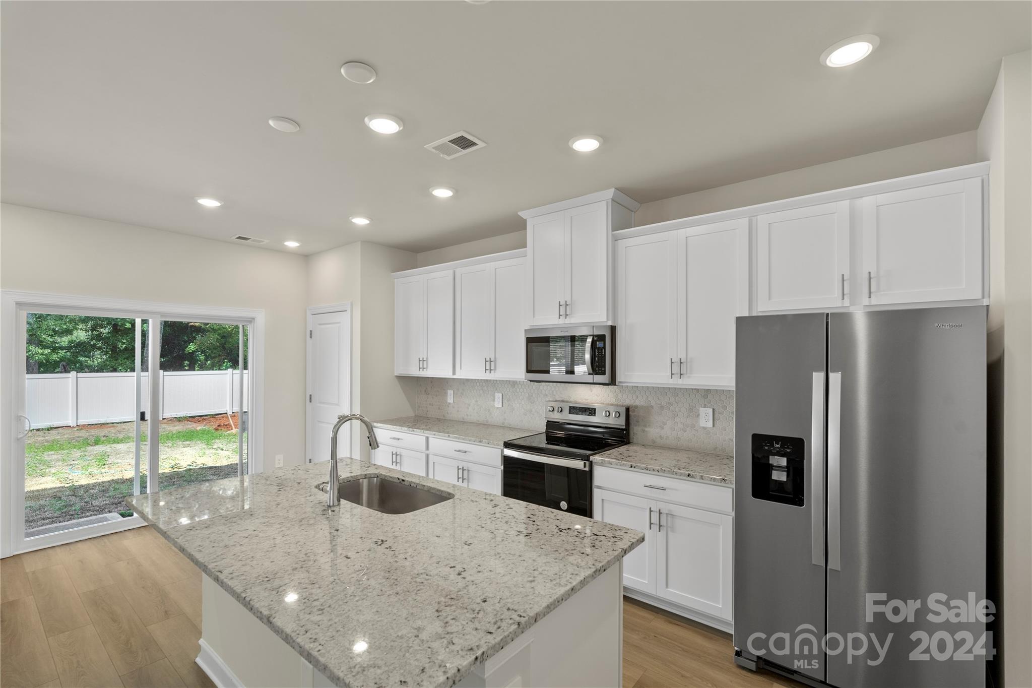 3008 Summit Oaks Road Charlotte, NC 28269 - Photo 14 of 44