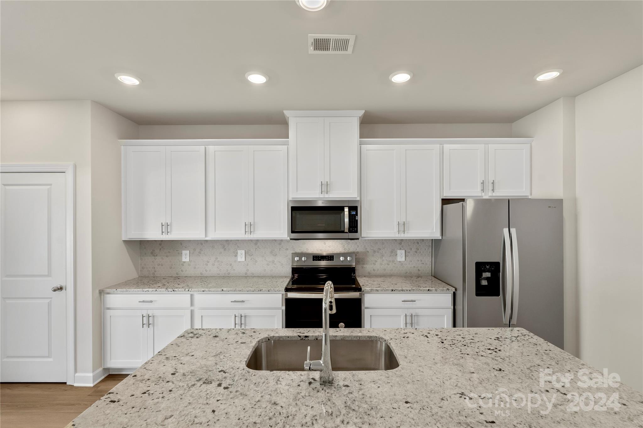 3008 Summit Oaks Road Charlotte, NC 28269 - Photo 15 of 44