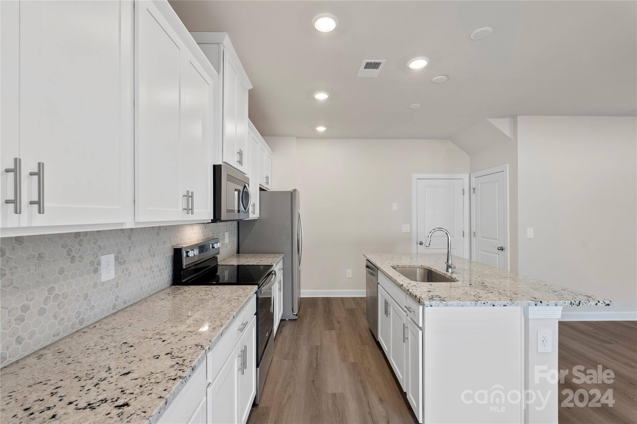 3008 Summit Oaks Road Charlotte, NC 28269 - Photo 17 of 44