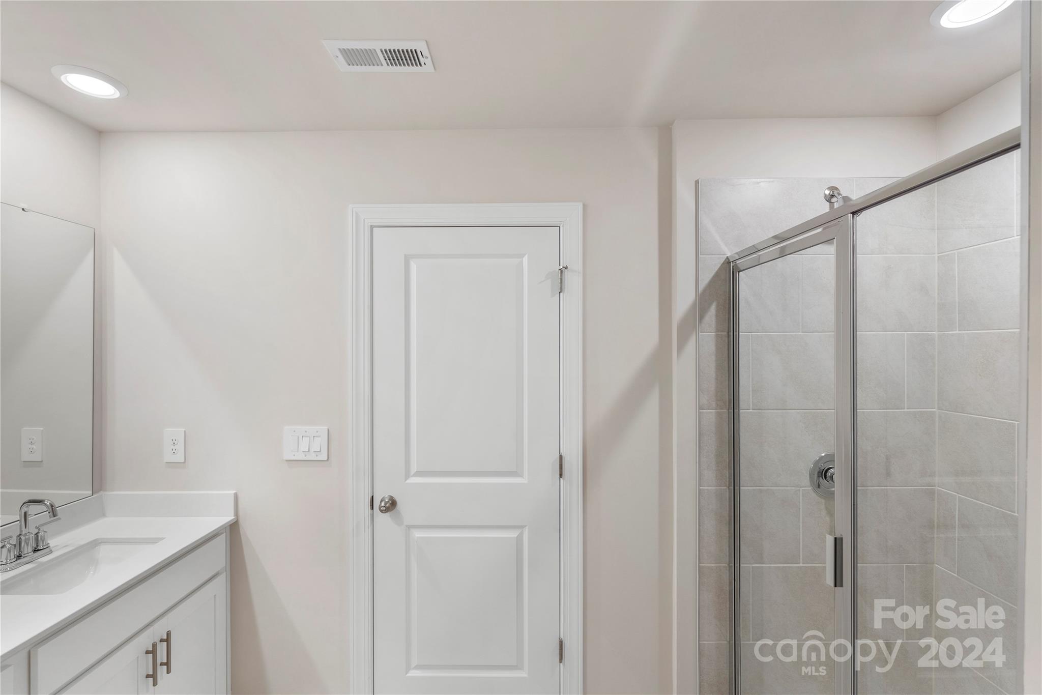 3008 Summit Oaks Road Charlotte, NC 28269 - Photo 33 of 44