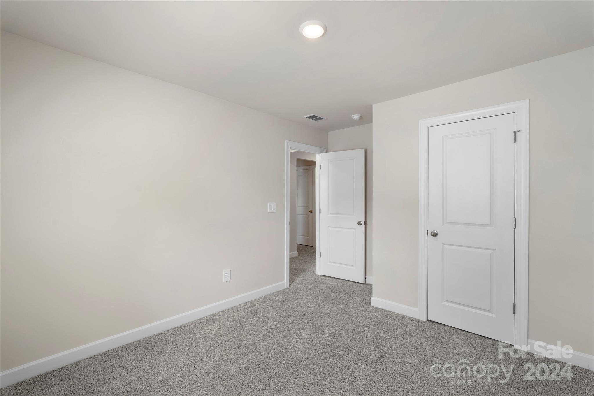 3008 Summit Oaks Road Charlotte, NC 28269 - Photo 37 of 44