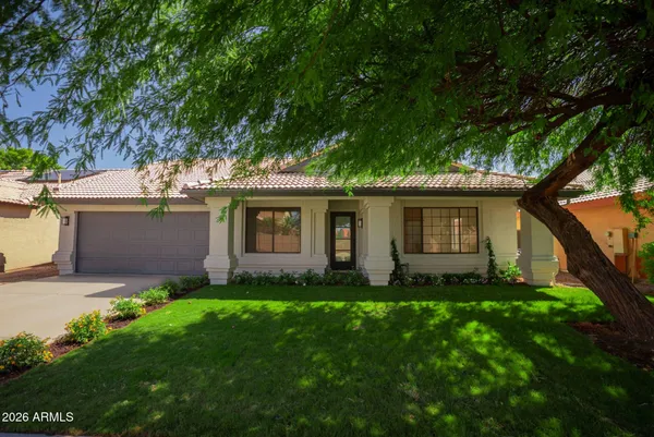 $699,000 | 213 South Golden Key Drive, Gilbert, AZ 85233