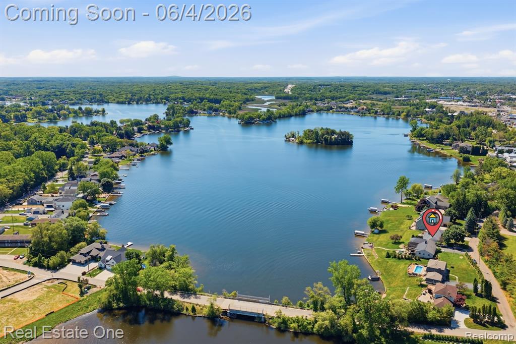 8080 Pine Ranch Drive Brighton, MI 48114 - Photo 5 of 51