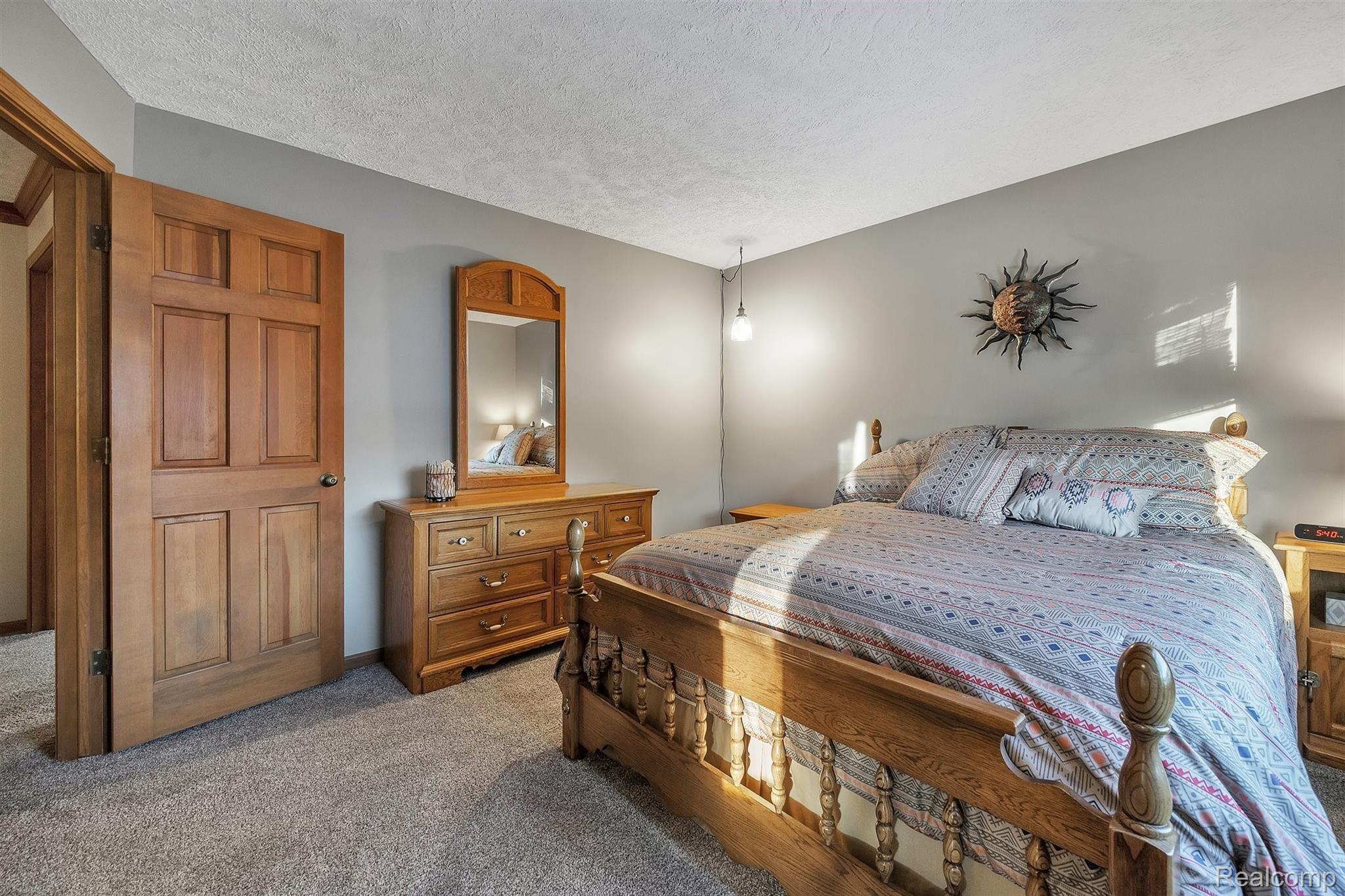2168 Woodfield Road Okemos, MI 48864 - Photo 22 of 35 33-2168 Woodfield Rd-windowstill-real-estate-photography-33.jpg