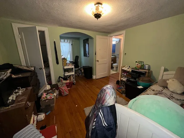 $275,000 | 142 Morton Street, West Springfield, MA 01089