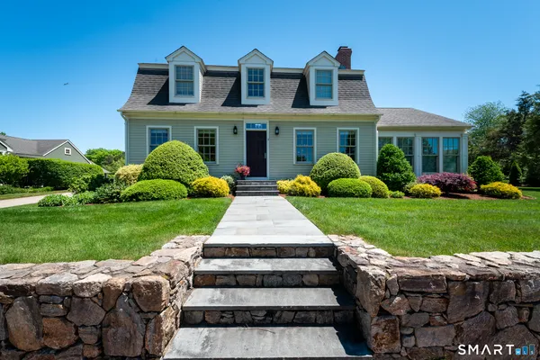 $1,250,000 | 2 Osprey Cmns, Clinton, CT 06413