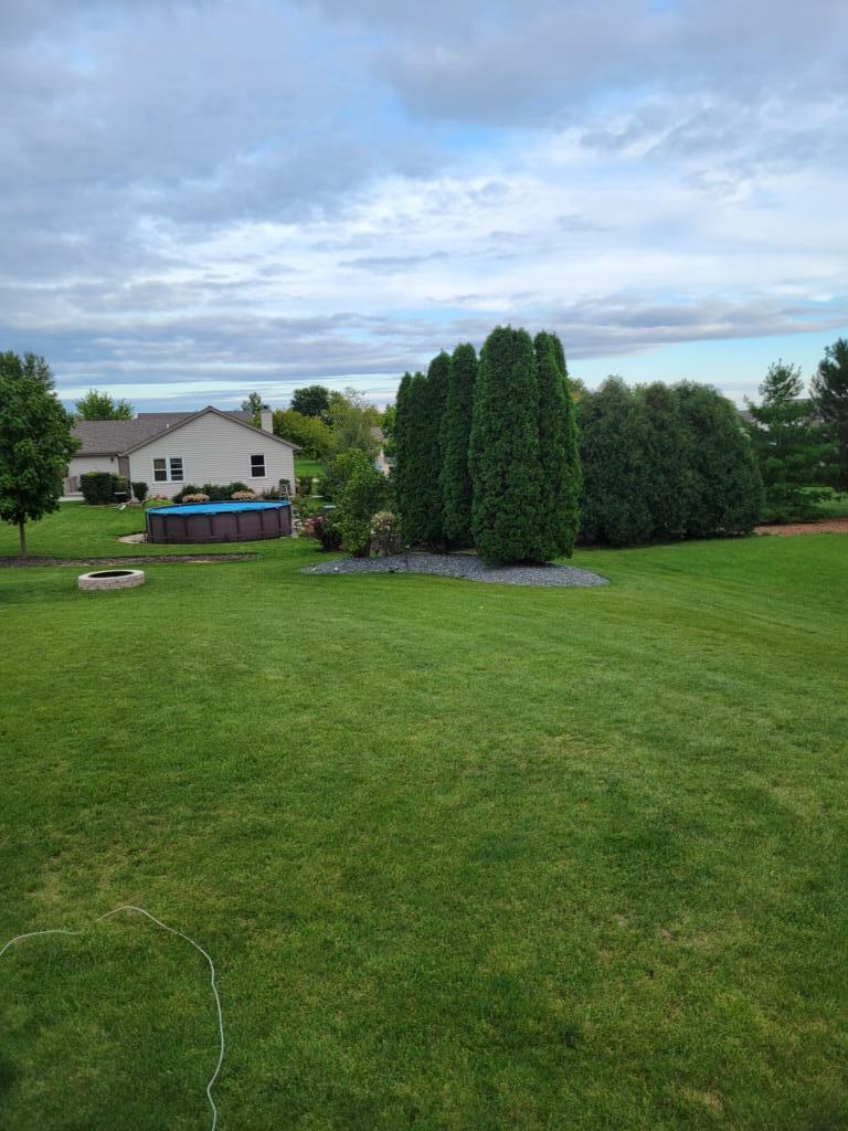 108 Baron Road Mukwonago, WI 53149 - Photo 33 of 43 Yard