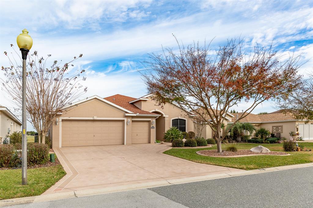 16360 Southwest 14th Avenue Road Ocala, FL 34473 - Photo 1 of 1 Front View