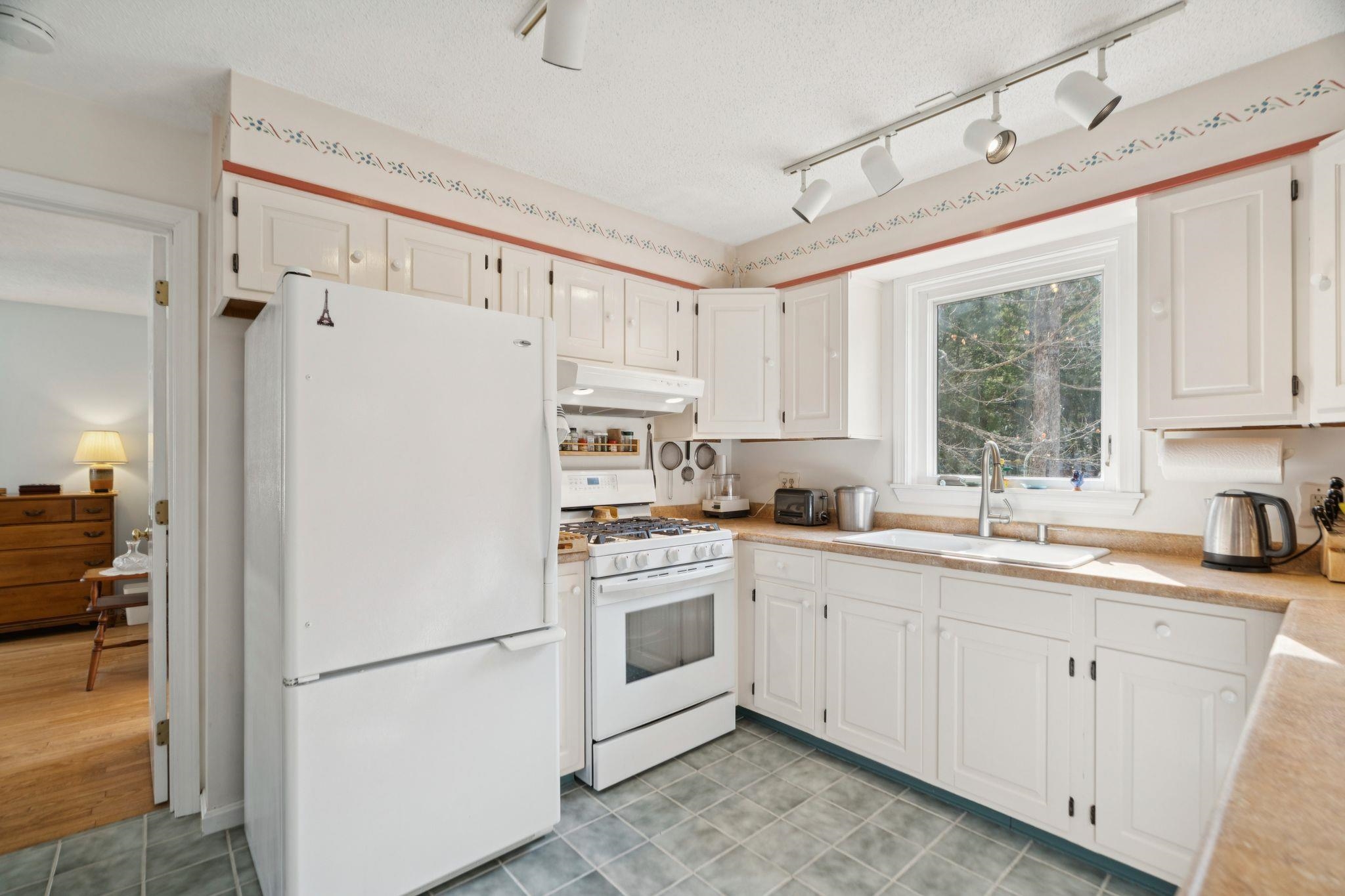 455 Hawk Pine Road Norwich, VT 05055 - Photo 17 of 51