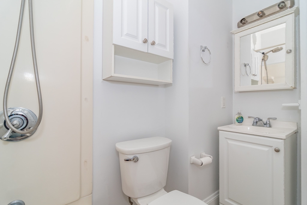 71 Curve Street, Unit 71 Wellesley, MA 02482 - Photo 24 of 31