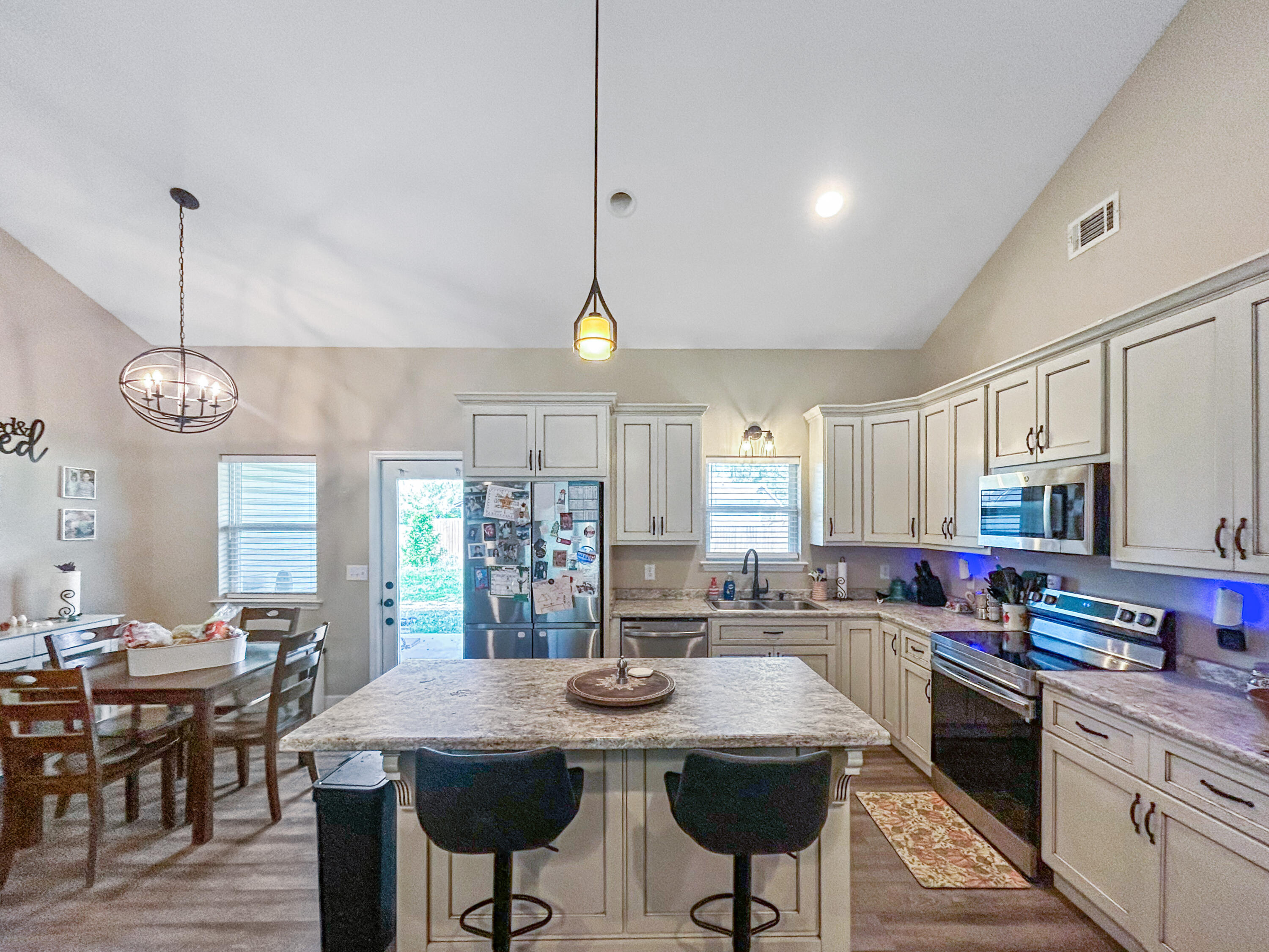 421 Beamer Road Southwest Calhoun, GA 30701 - Photo 7 of 23 IMG_1943