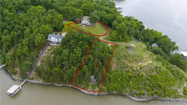 $469,900 | 30993 Viewside Drive, Rocky Mount, MO 65072