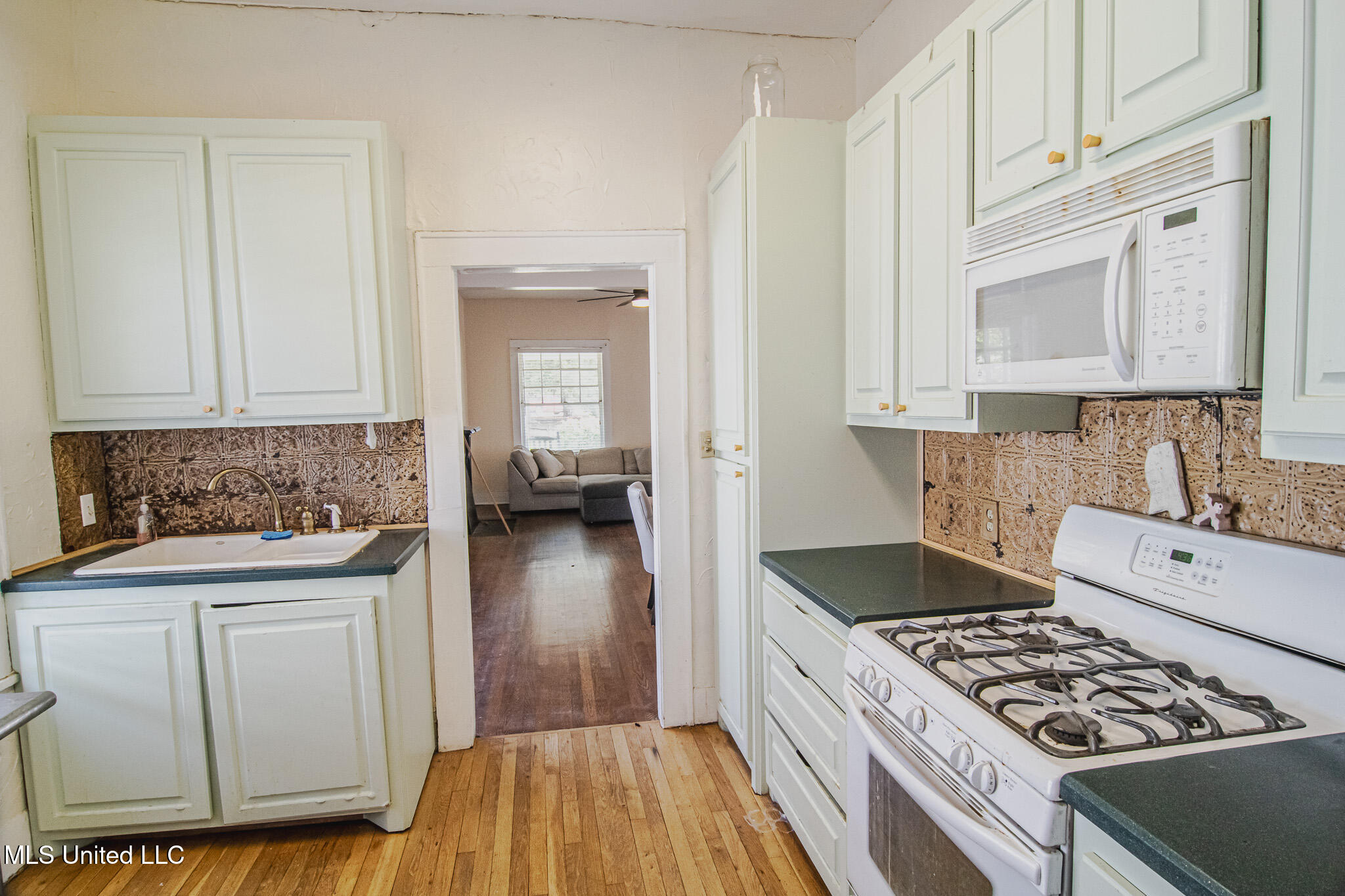 809 North Congress Street Jackson, MS 39202 - Photo 12 of 26 DSC_0131