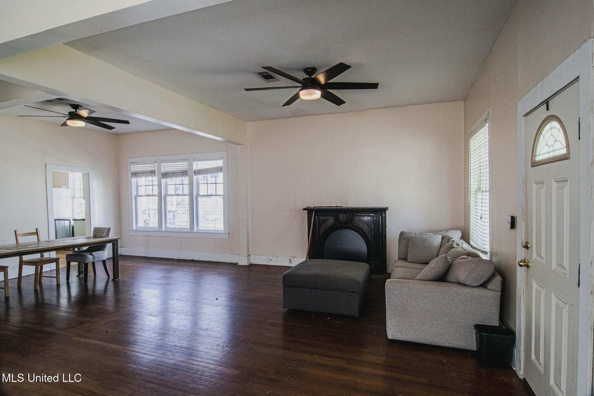 809 North Congress Street Jackson, MS 39202 - Photo 6 of 26 DSC_0123
