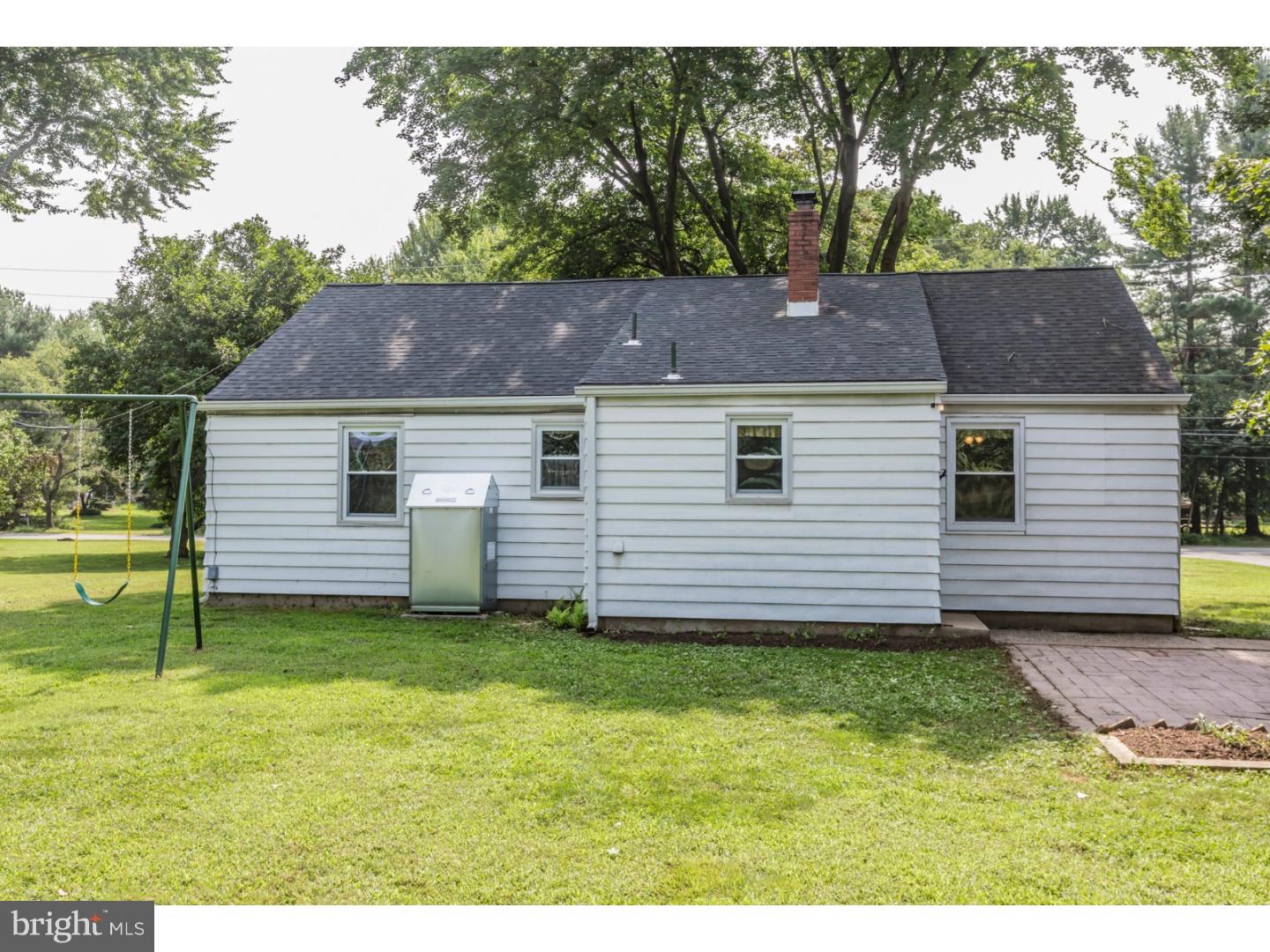 105 Blackwell Road Pennington, NJ 08534 - Photo 22 of 25