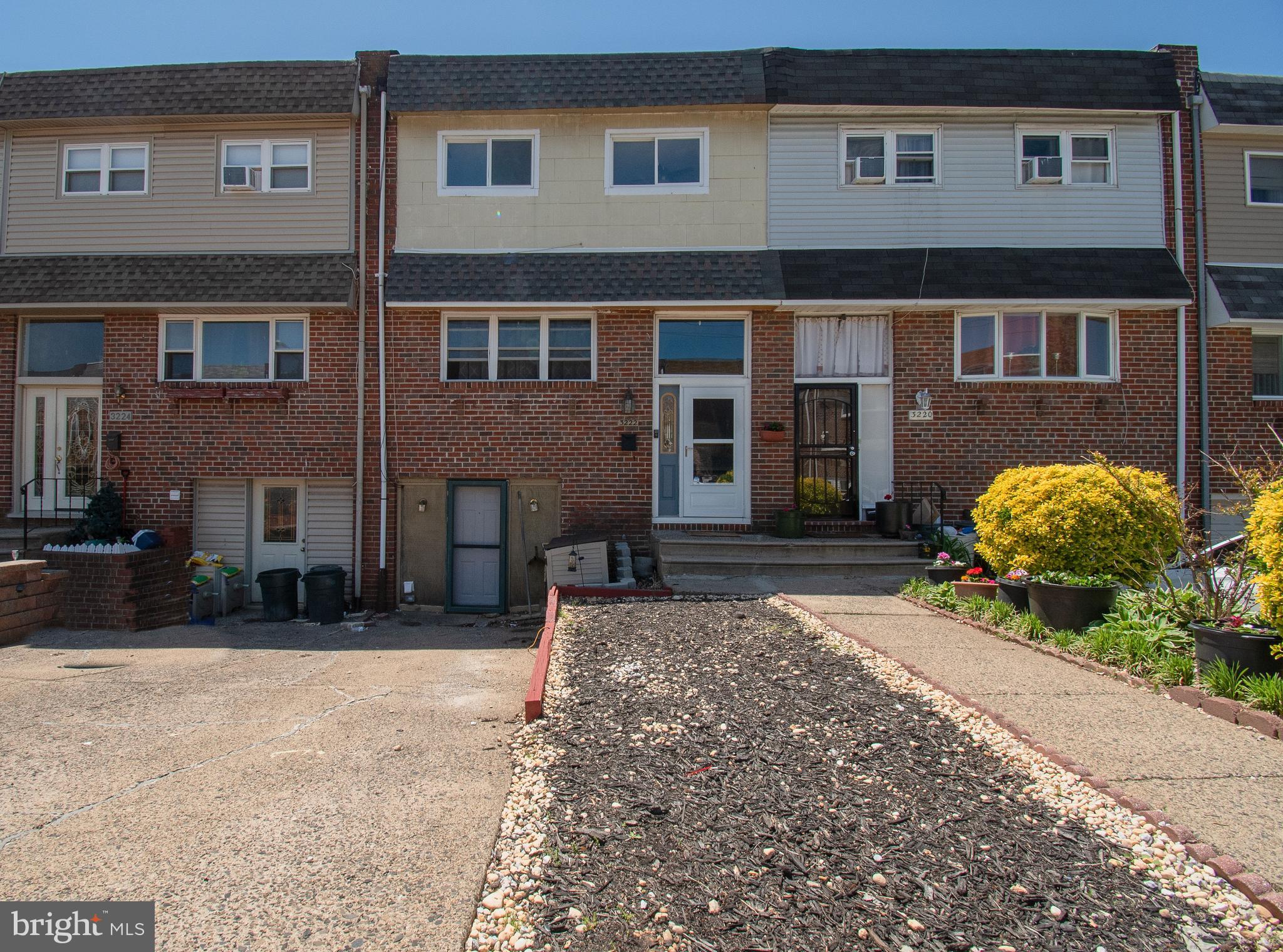 3222 Birch Road Philadelphia, PA 19154 - Photo 1 of 17