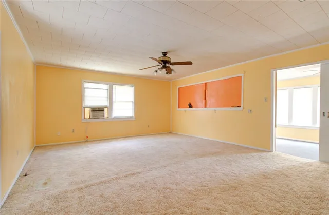 $215,000 | 500 North Texas Avenue, Nixon, TX 78140