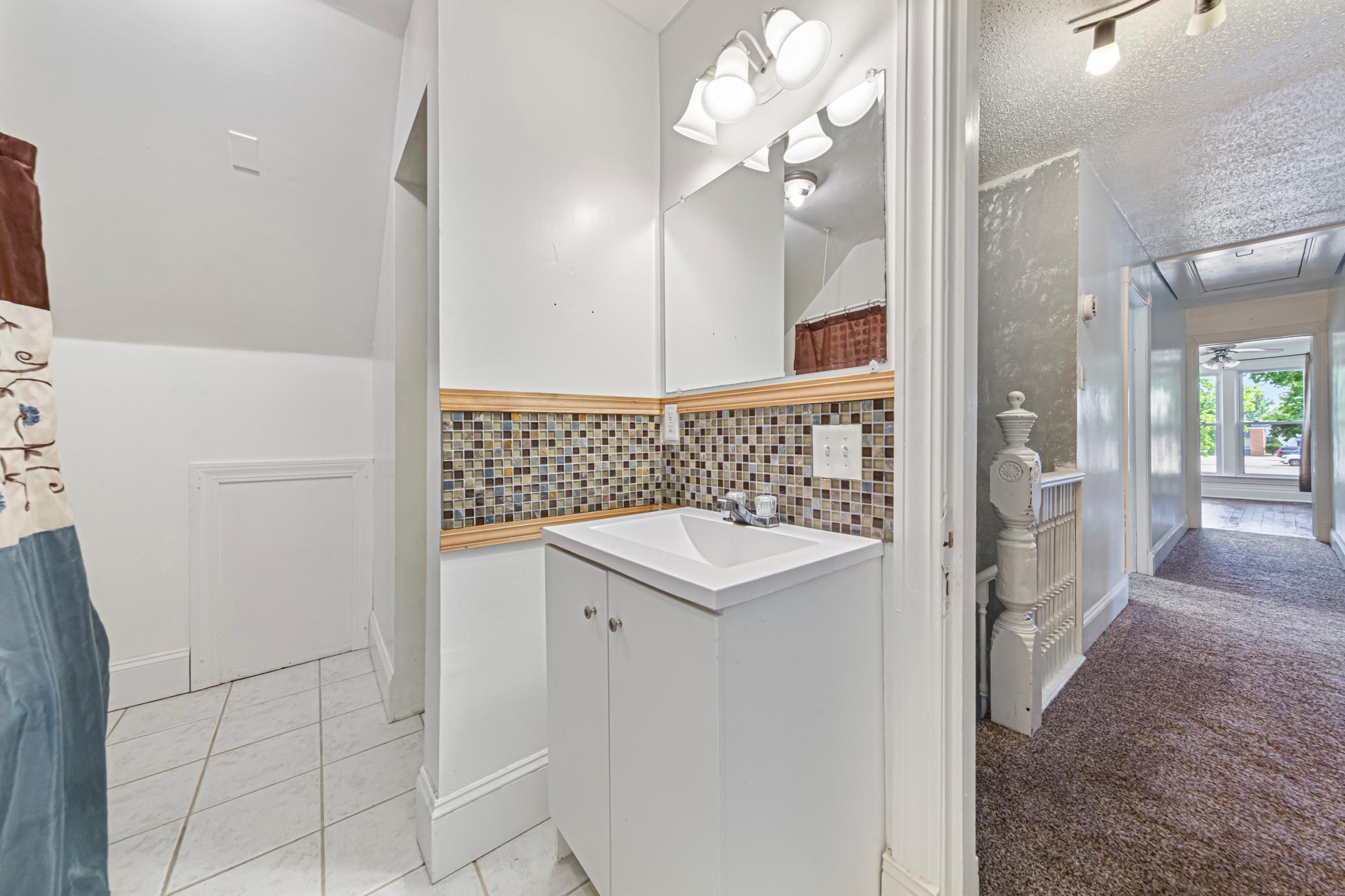 105 Ash Avenue Southwest Montgomery, MN 56069 - Photo 27 of 35