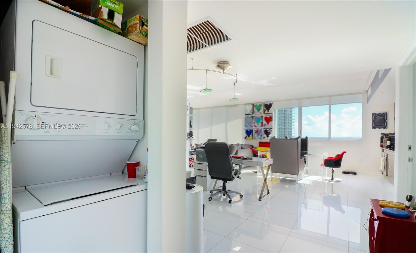 92 Southwest 3rd Street, Unit 3005 Miami, FL 33130 - Photo 16 of 16