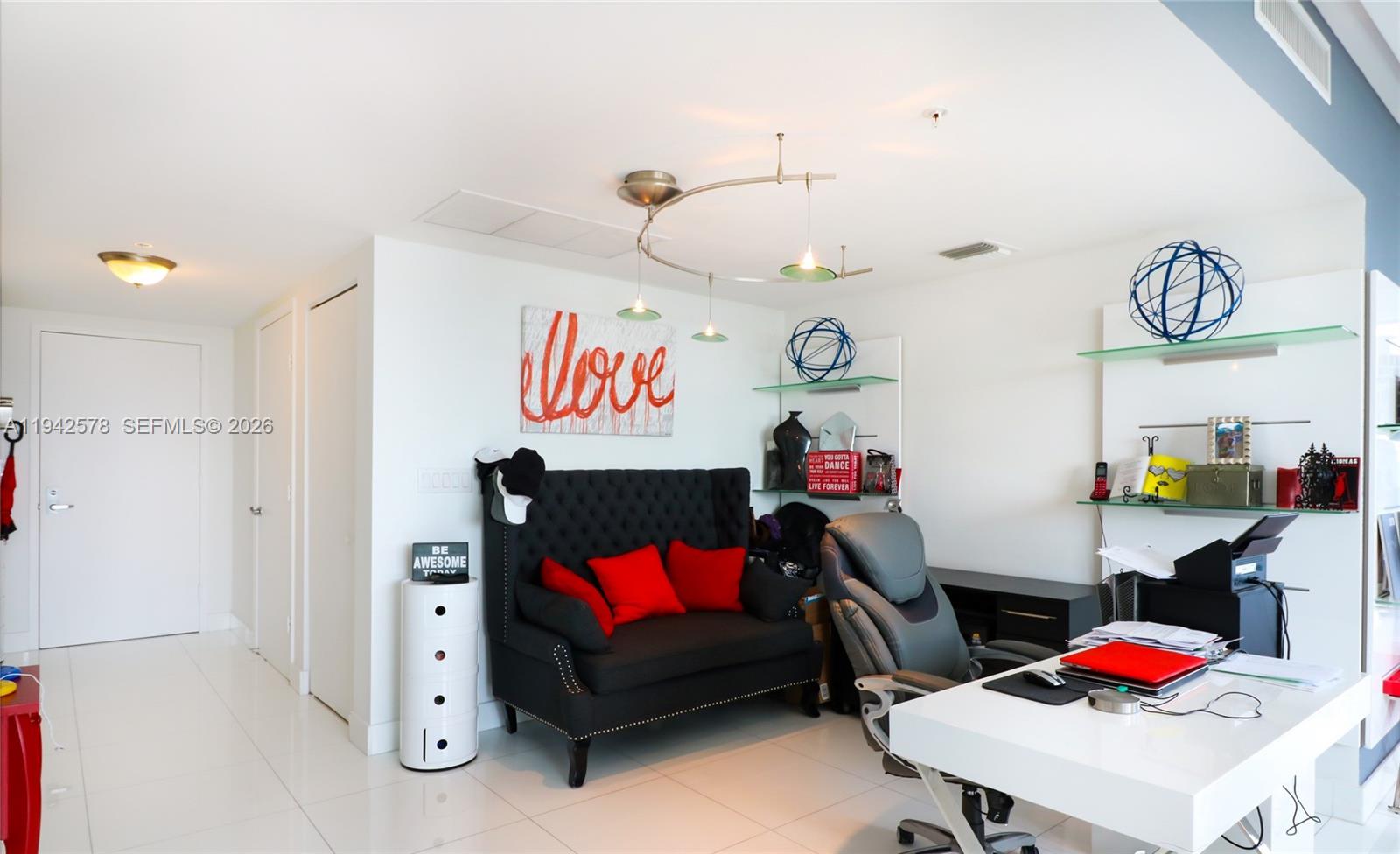 92 Southwest 3rd Street, Unit 3005 Miami, FL 33130 - Photo 3 of 16