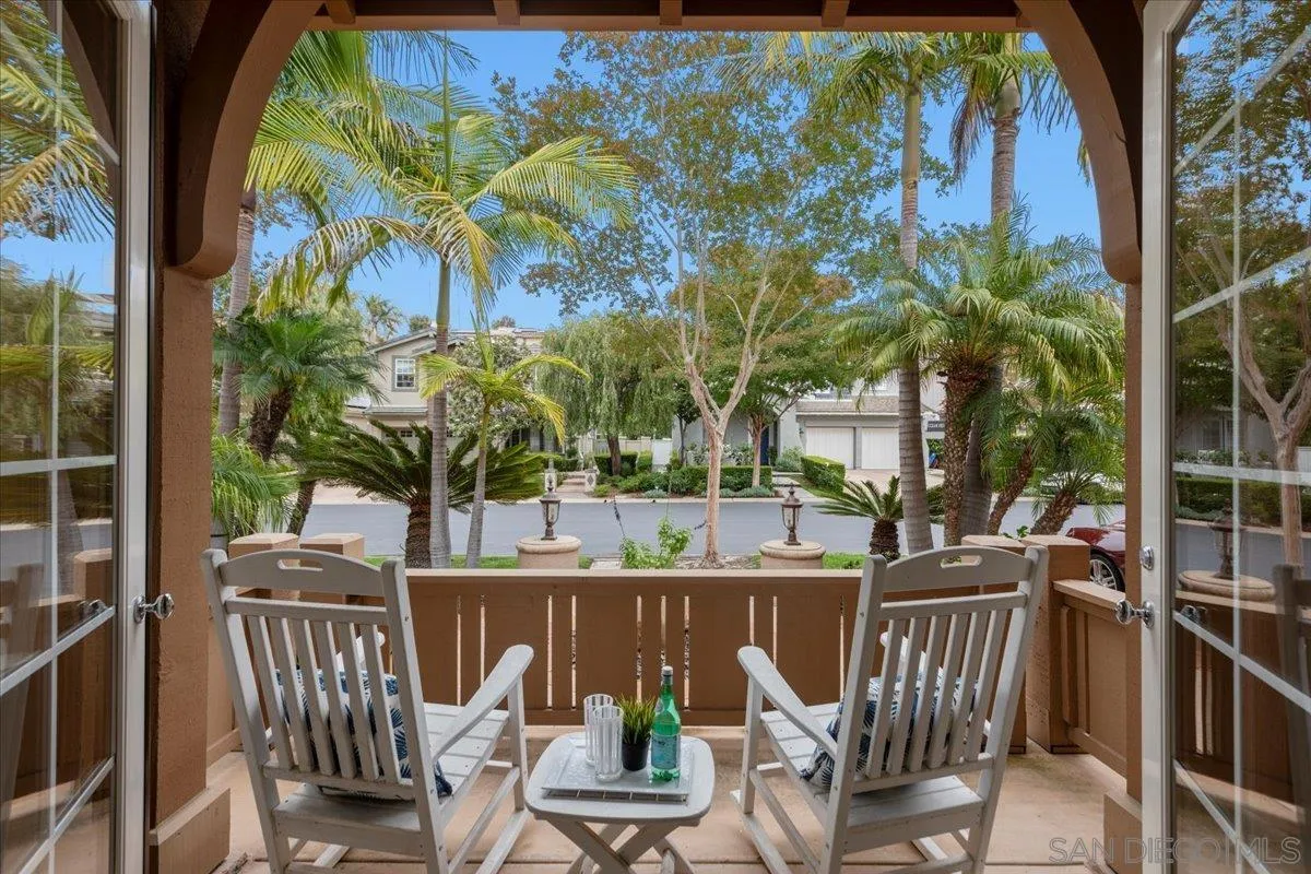 622 Brae Mar Court Encinitas, CA 92024 - Photo 2 of 24 a view of a chairs and table in patio