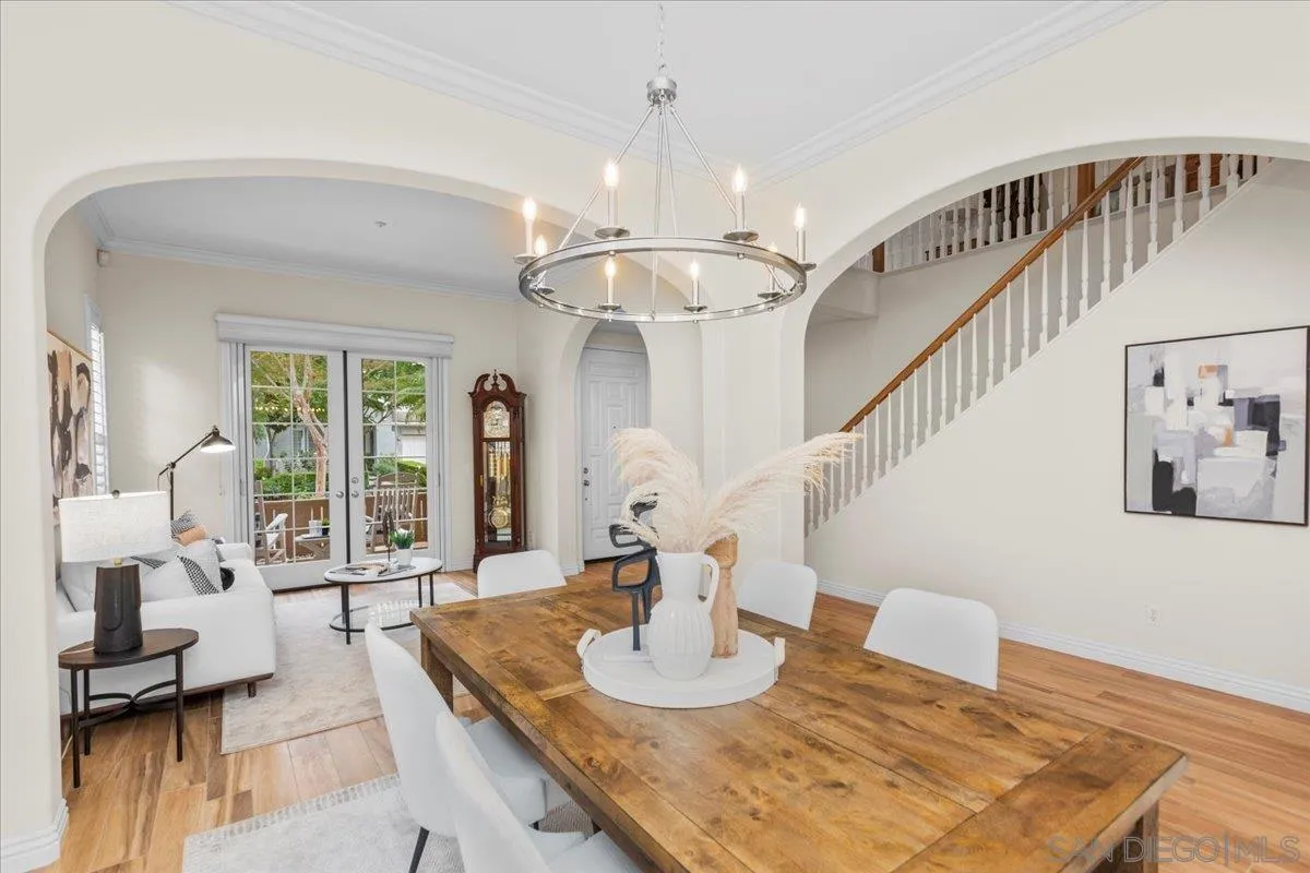 622 Brae Mar Court Encinitas, CA 92024 - Photo 7 of 24 a view of a dining room with furniture