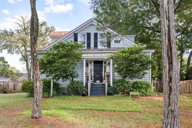 $1,800,000 | 725 King Street, Mount Pleasant, SC 29464