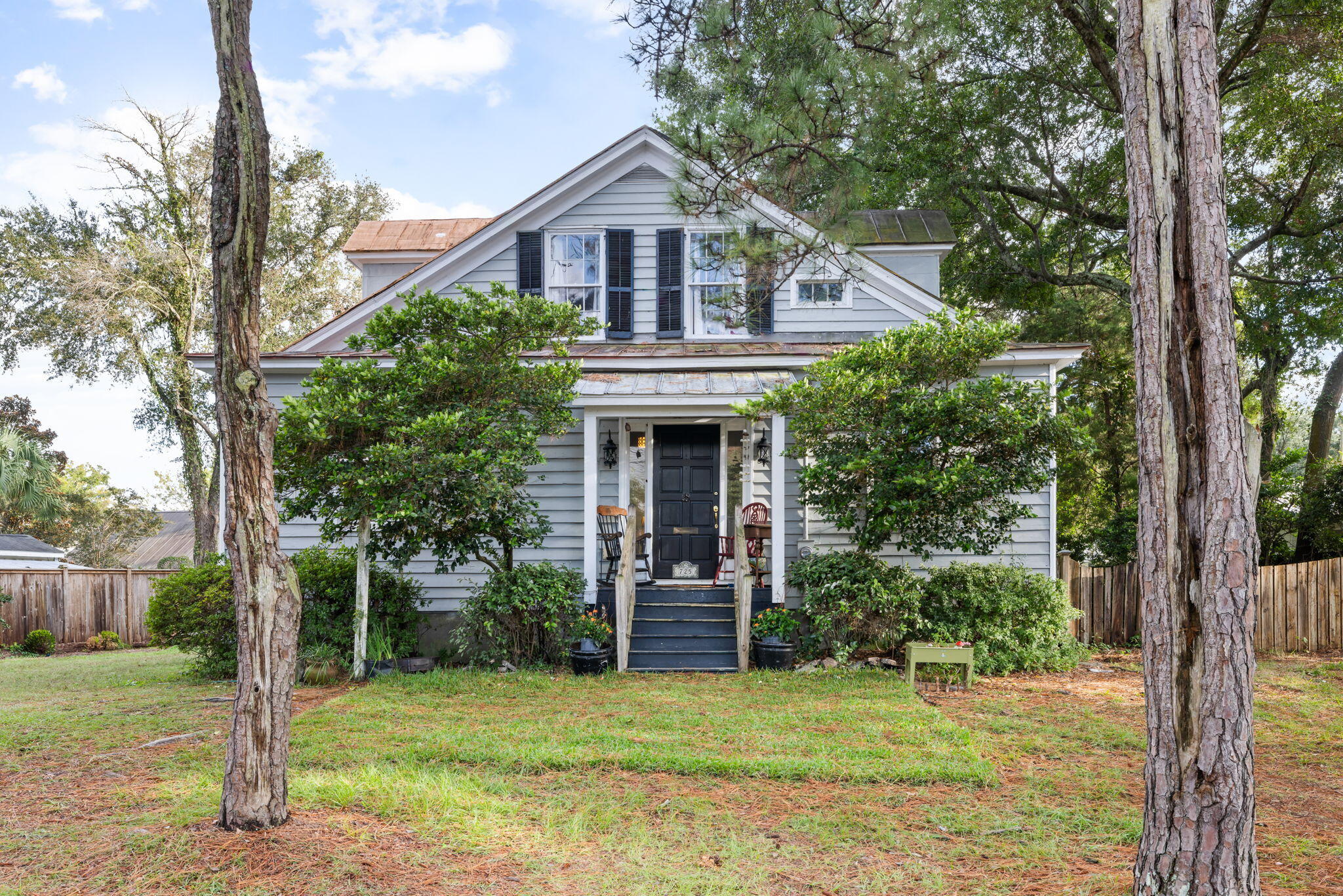 2-web-or-mls-Coastal RE photo - 725 King