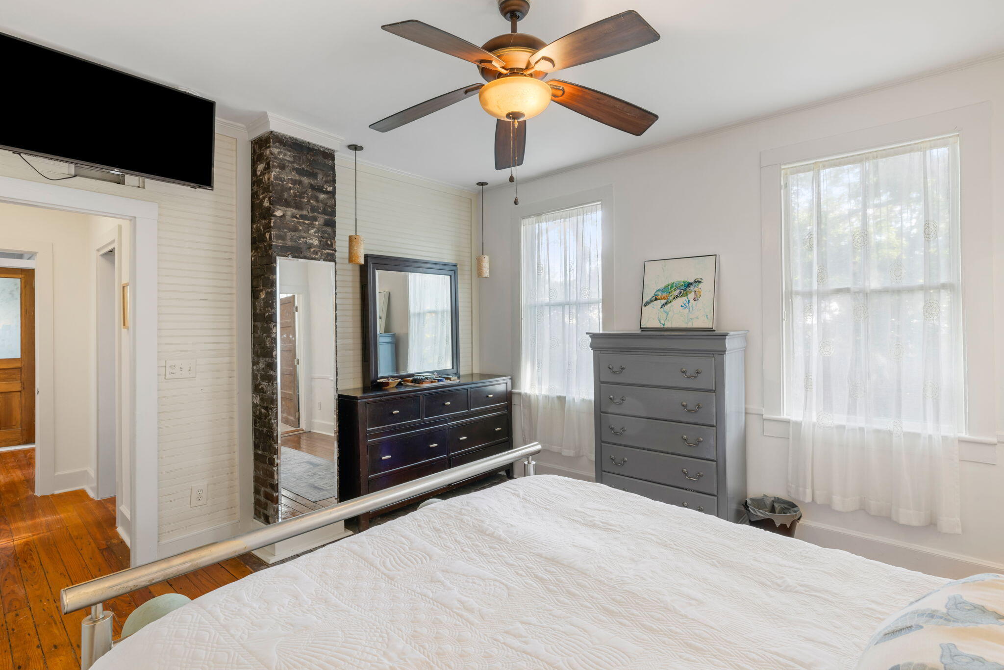 725 King Street Mount Pleasant, SC 29464 - Photo 19 of 51 21-web-or-mls-Coastal RE photo - 725 Kin