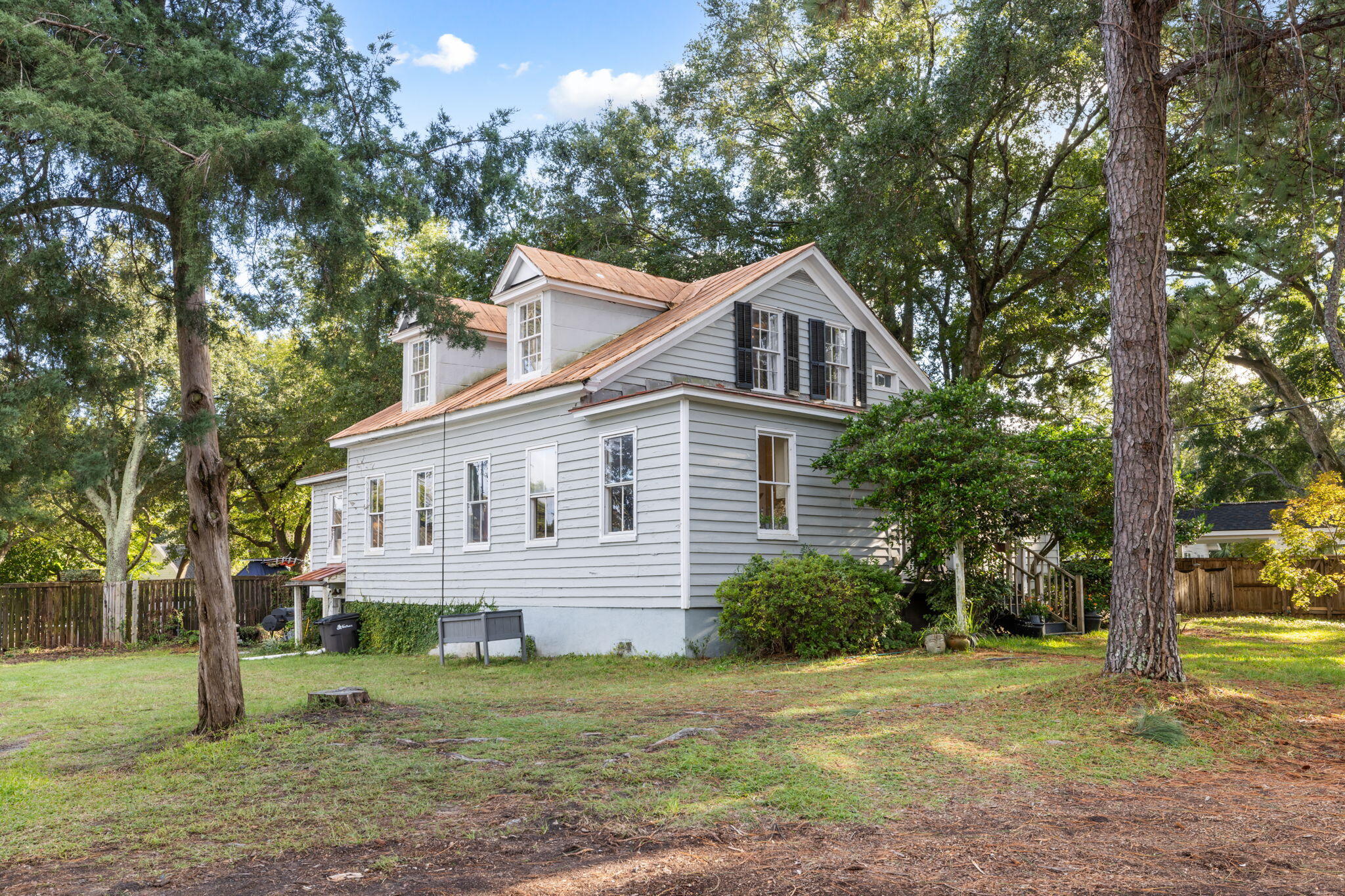 725 King Street Mount Pleasant, SC 29464 - Photo 3 of 51 3-web-or-mls-Coastal RE photo - 725 King