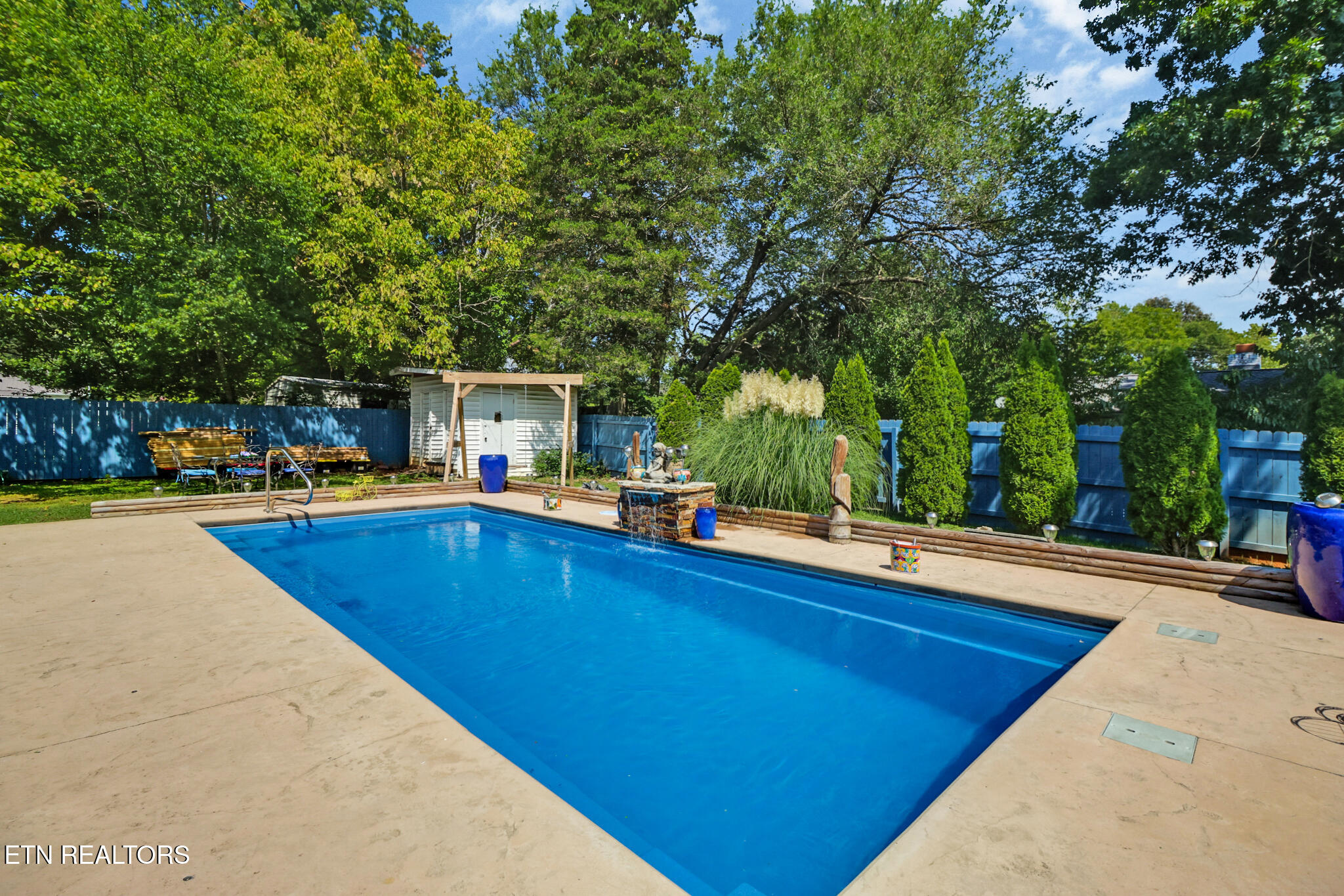 107 Townsend Road Oak Ridge, TN 37830 - Photo 5 of 21 if1a6315-if1a6319