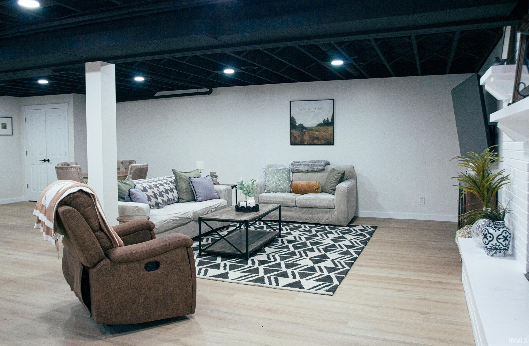 342 North Meridian Road Jasper, IN 47546 - Photo 12 of 36