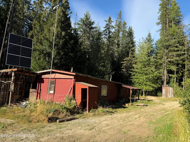 $250,000 | 922 Cottonwood Road, Priest River, ID 83856
