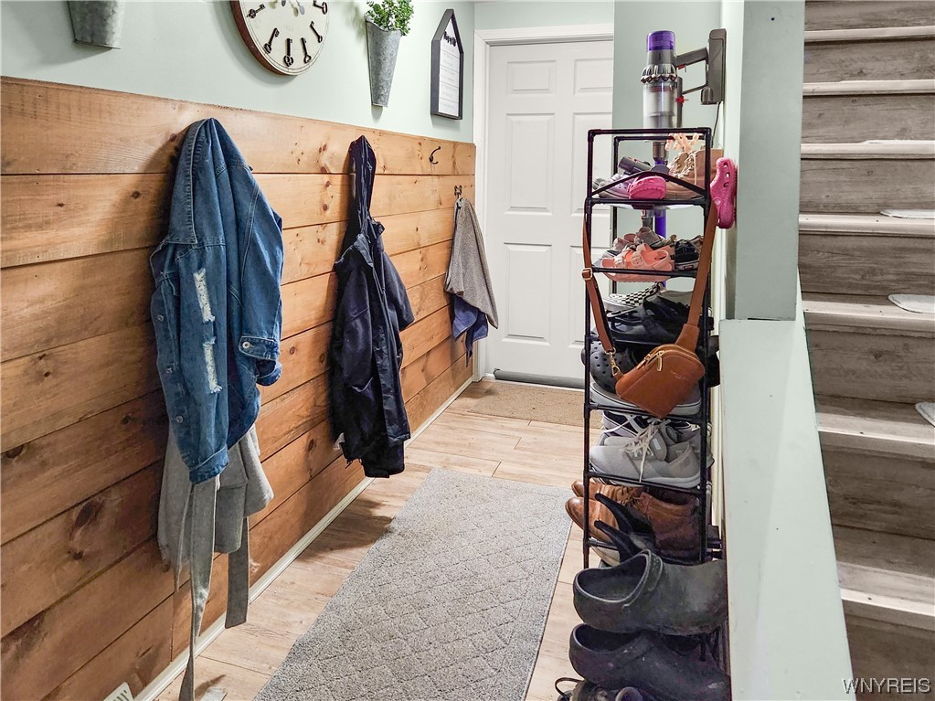 1393 Losson Road Cheektowaga, NY 14043 - Photo 3 of 20