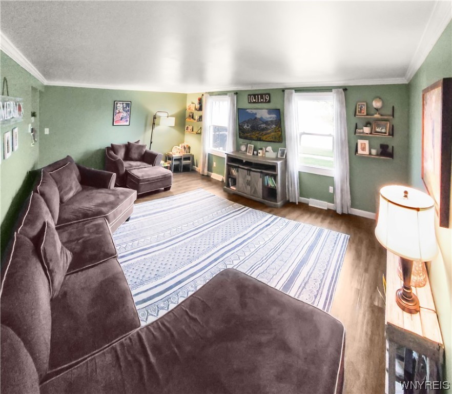 1393 Losson Road Cheektowaga, NY 14043 - Photo 6 of 20