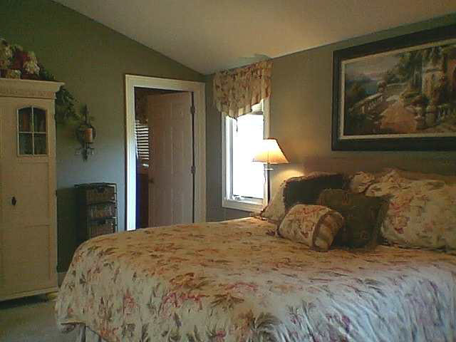 8193 East North Road Syracuse, IN 46567 - Photo 9 of 19 Gallery Image 9
