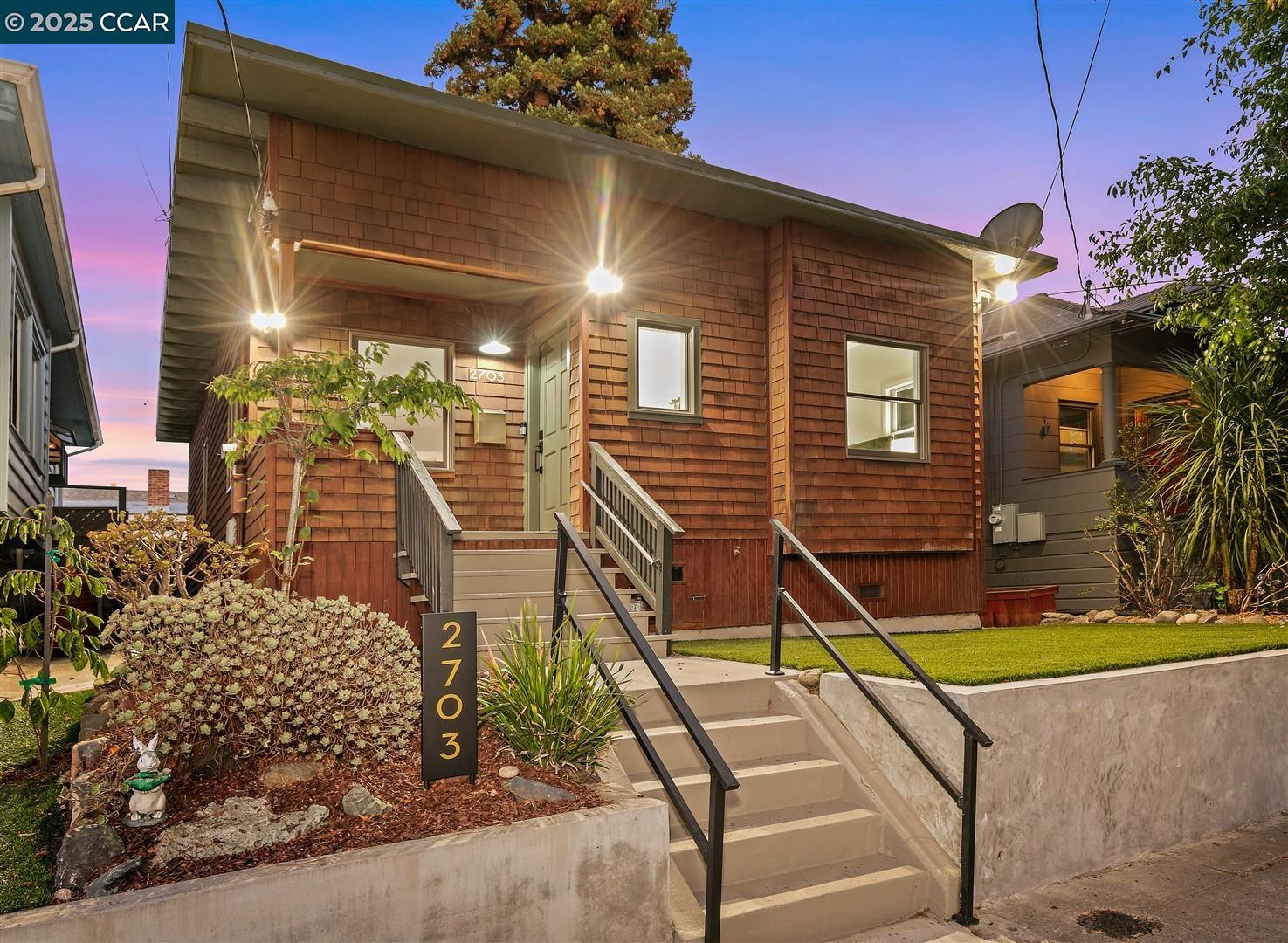 2703 Mathews Street Berkeley, CA 94702 - Photo 1 of 58