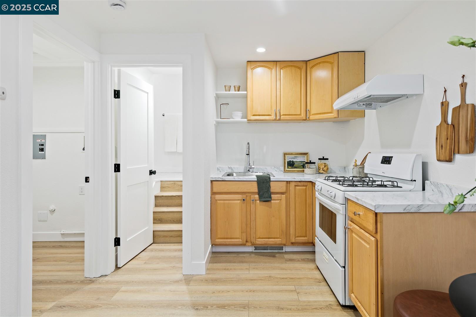 2703 Mathews Street Berkeley, CA 94702 - Photo 30 of 58